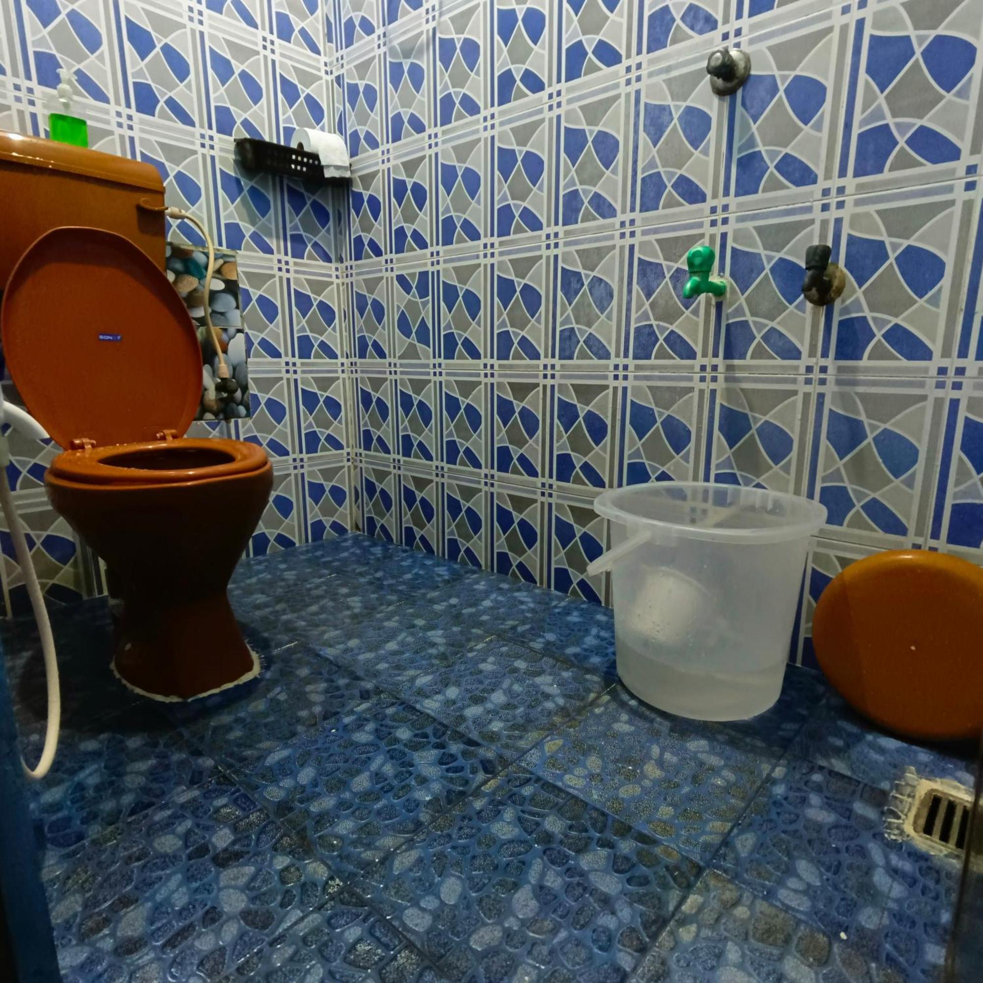 Blue Waves Homestay Puducherry Buitenkant foto